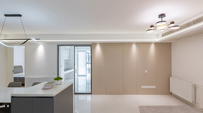 簡約格調(diào)凝練雅意，素凈空間蘊(yùn)藏安然