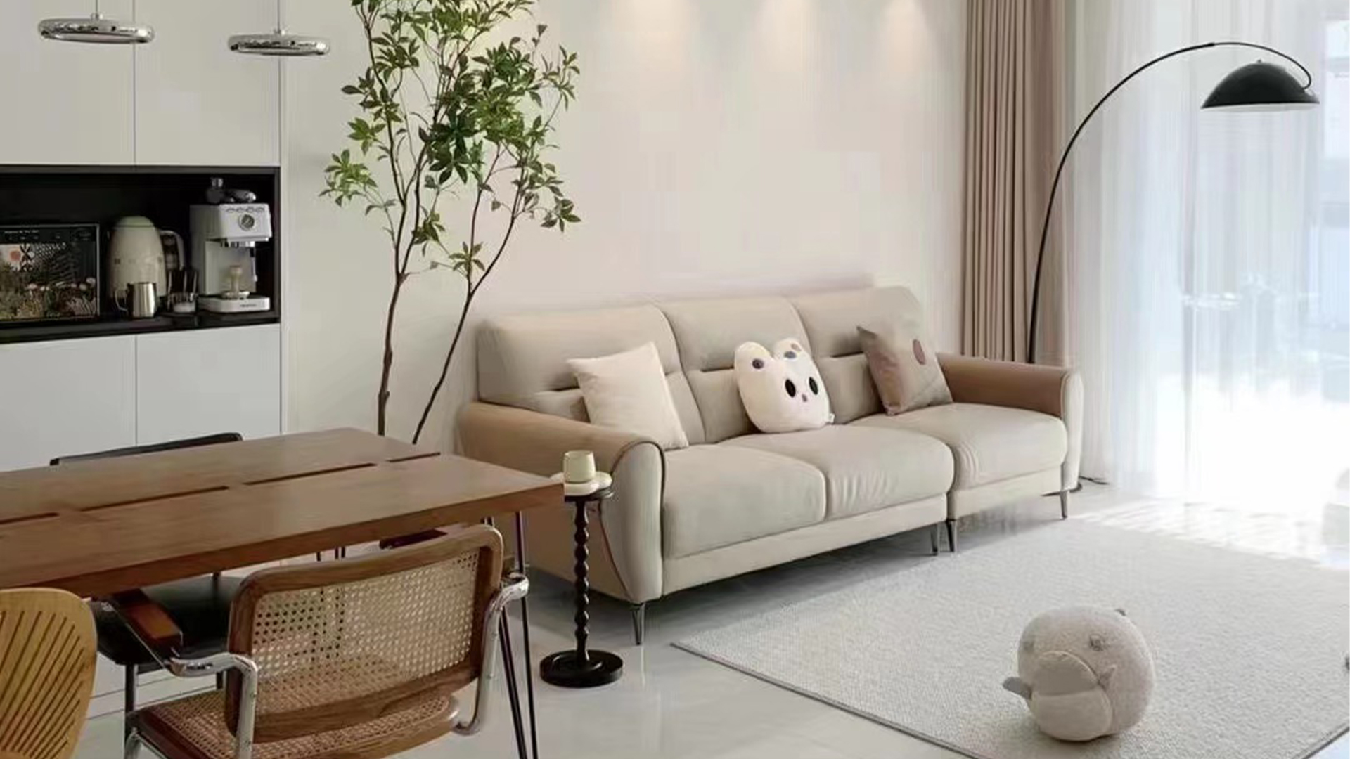 簡約風(fēng)范打造溫馨空間光影交織生韻